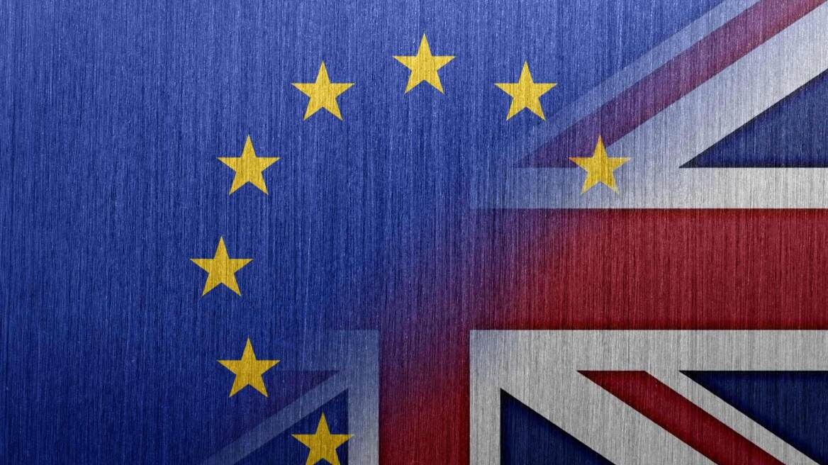 Βρετανία: Στο 45% το Brexit - Τρεις μονάδες διαφορά από το «stay»