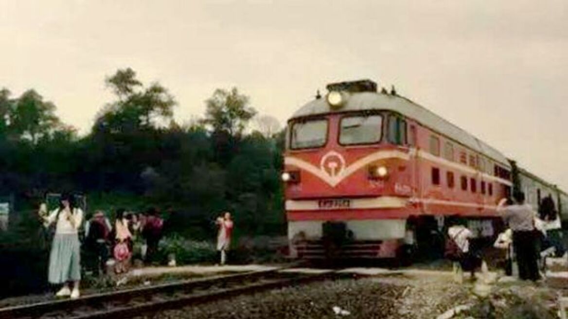  Σοκ: Έφηβη σκοτώνεται από τρένο για χάρη μιας σέλφι
