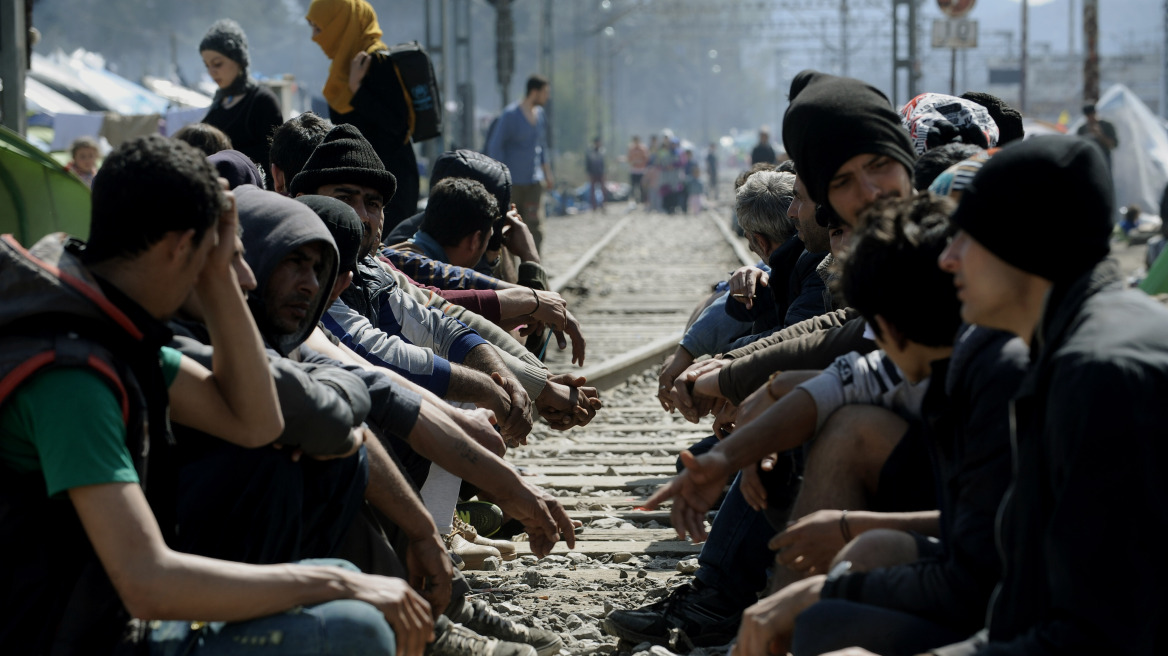 Tagesspiegel: Η Αθήνα ανησυχεί για ριζοσπαστικοποίηση των προσφύγων 