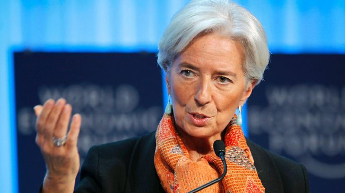 Ύφεση φέτος αλλά ανάπτυξη 2,7% του χρόνου «βλέπει» το ΔΝΤ