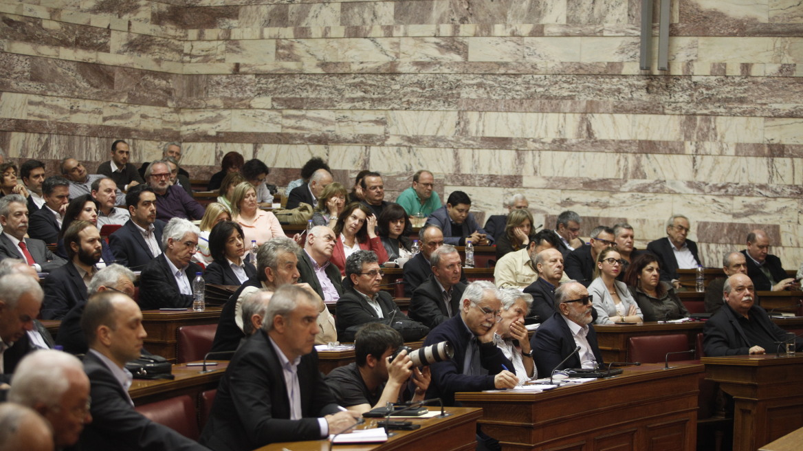 Για δεύτερη ημέρα ο ΣΥΡΙΖΑ πήρε πίσω τροπολογία-σκάνδαλο