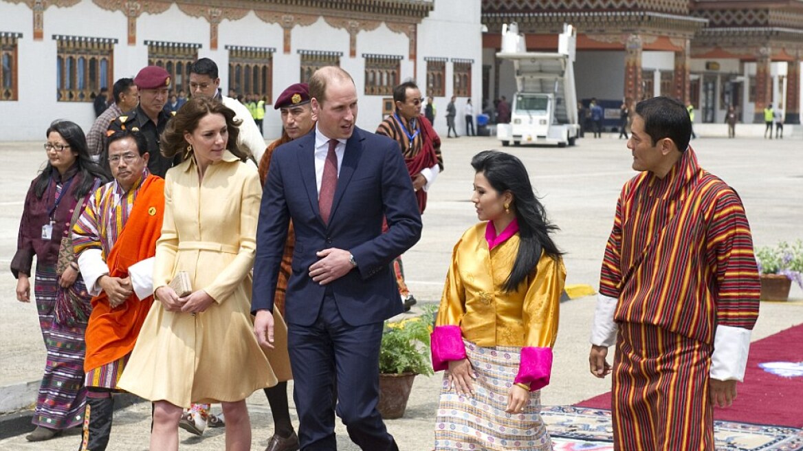 Ο πρίγκιπας Ουίλιαμ και η Κέιτ Μίντλετον συναντούν τους βασιλείς του Μπουτάν