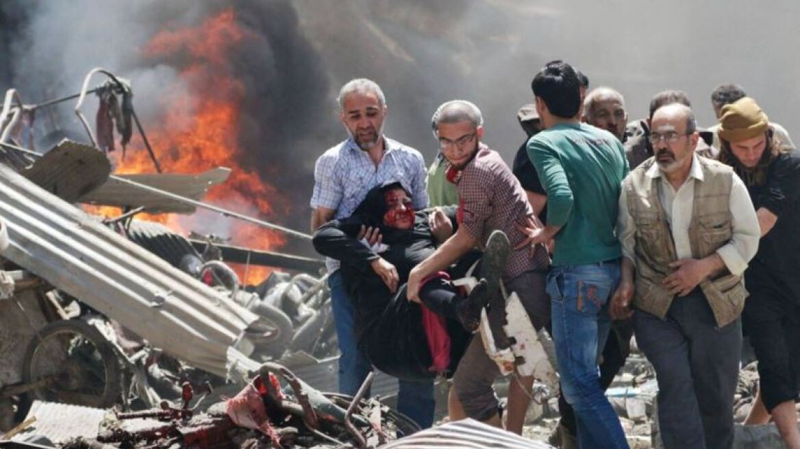 Συρία: Τουλάχιστον 50 νεκροί από βομβαρδισμούς στην Ιντλίμπ