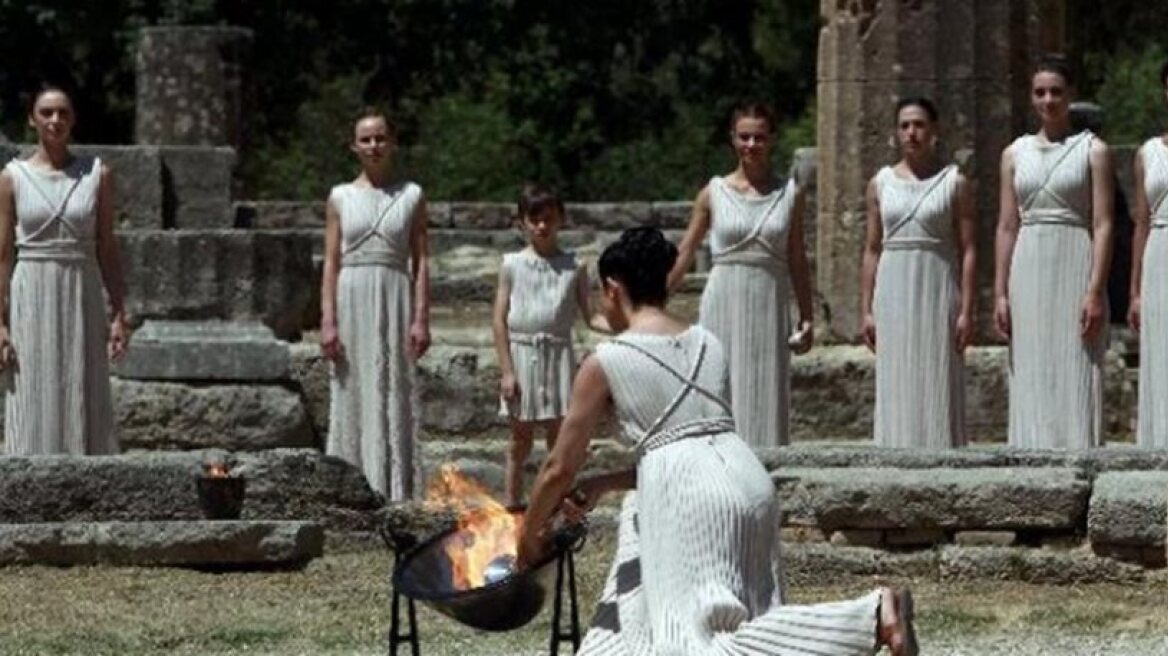 (UPD) Olympic flame light today at Ancient Olympia for 2016 Rio Olympic Games (photos+video)