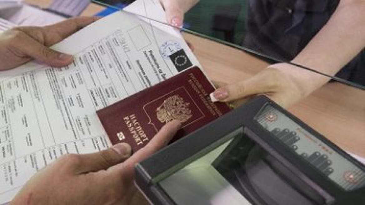 «Μύλος» με τις θεωρήσεις visa: Η «περιπέτεια» του Ρώσου τουρίστα που θέλει να έρθει Ελλάδα 