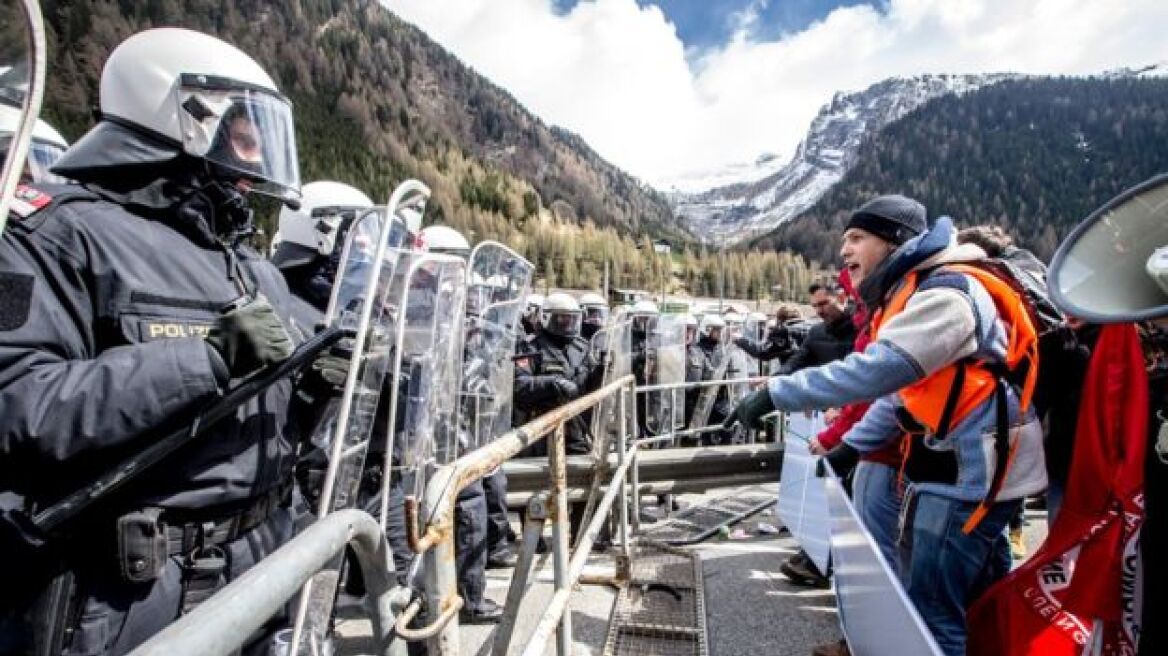 Η Αυστρία υψώνει φράκτη στα σύνορά της με την Ιταλία