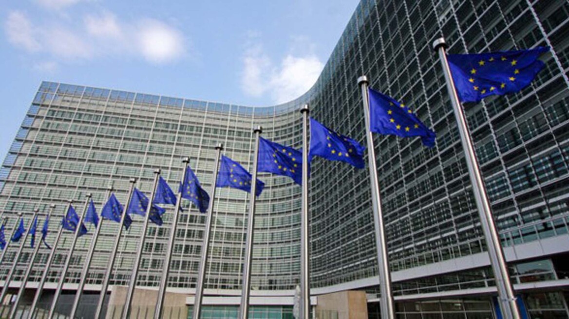 Κομισιόν: Το ελληνικό ζήτημα πρέπει να λυθεί σε επίπεδο Eurogroup και όχι Ευρωπαίων ηγετών