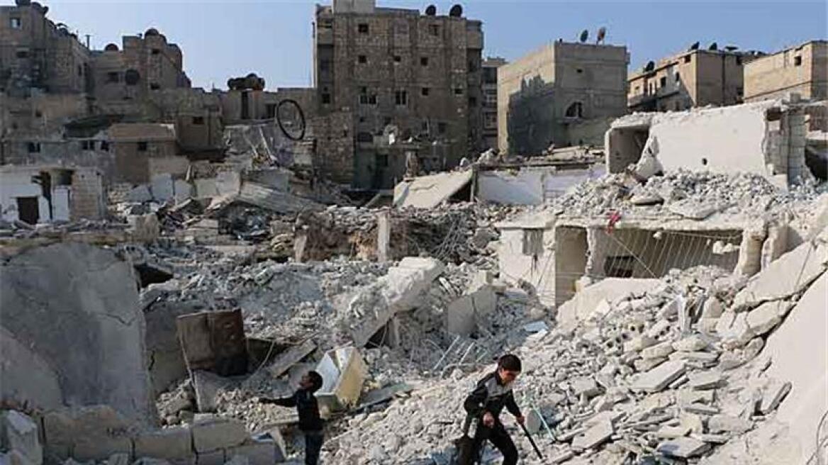 Τριάντα αεροπορικές επιδρομές σήμερα στο Χαλέπι