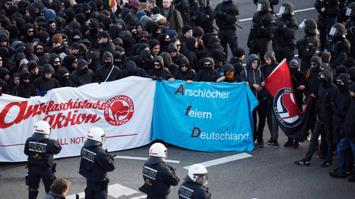 Γερμανία: Επεισόδια διαδηλωτών-αστυνομικών στη Στουτγκάρδη