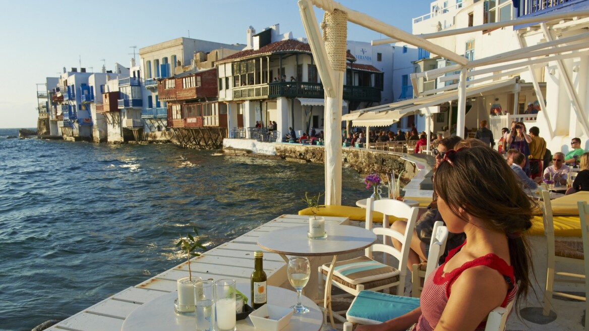 Έρευνα: Τα ελληνικά νησιά κορυφαίος προορισμός στον κόσμο για μοναχικά ταξίδια