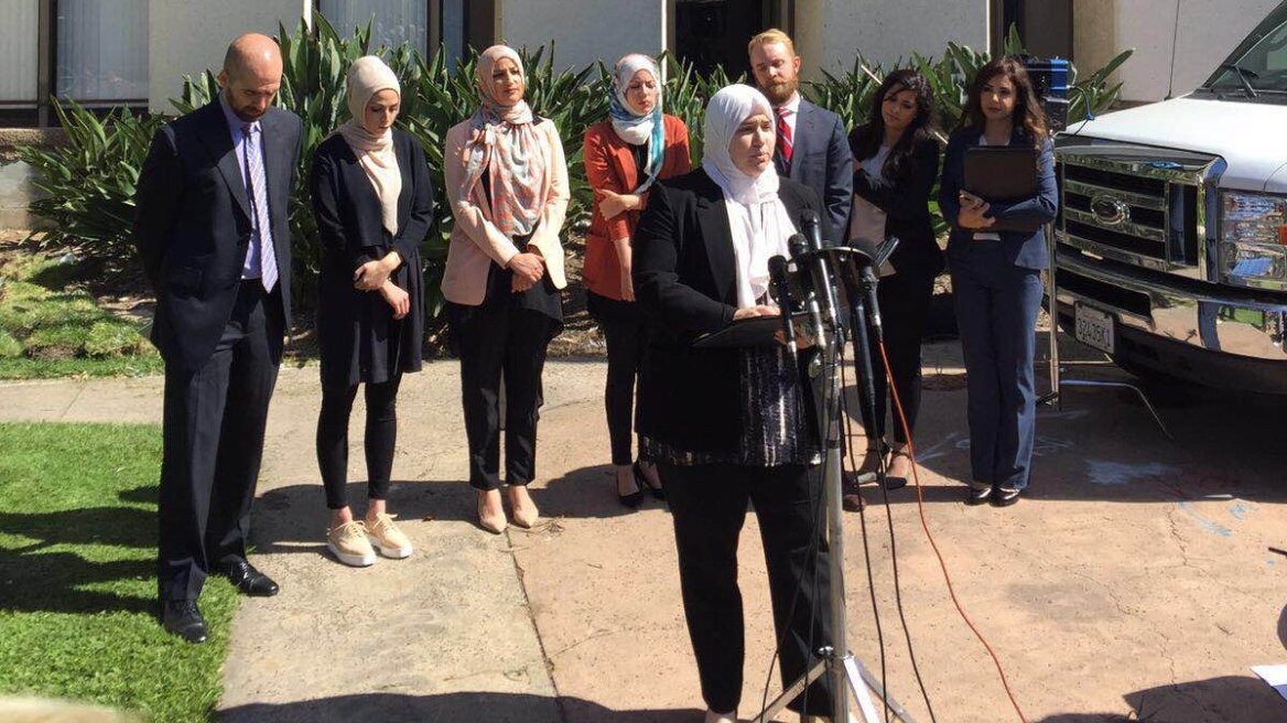 Καλιφόρνια: Πέταξαν έξω από εστιατόριο μουσουλμάνες που φορούσαν μαντίλα