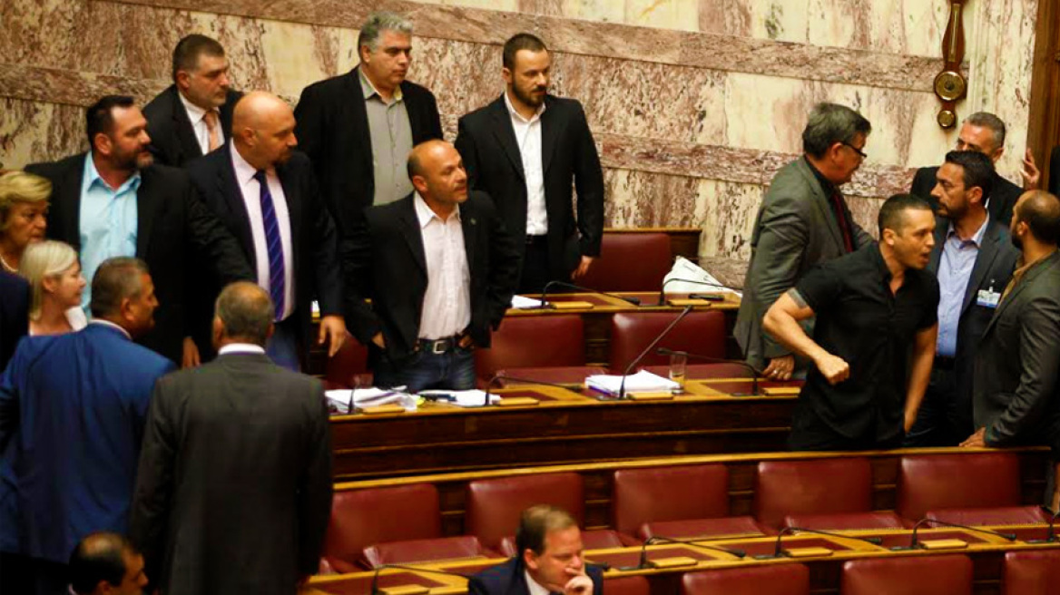 Tension between gov’t and Golden Dawn in the Parliament