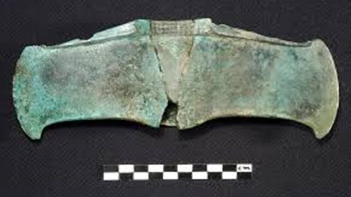 Oldest axe in the world found in Australia
