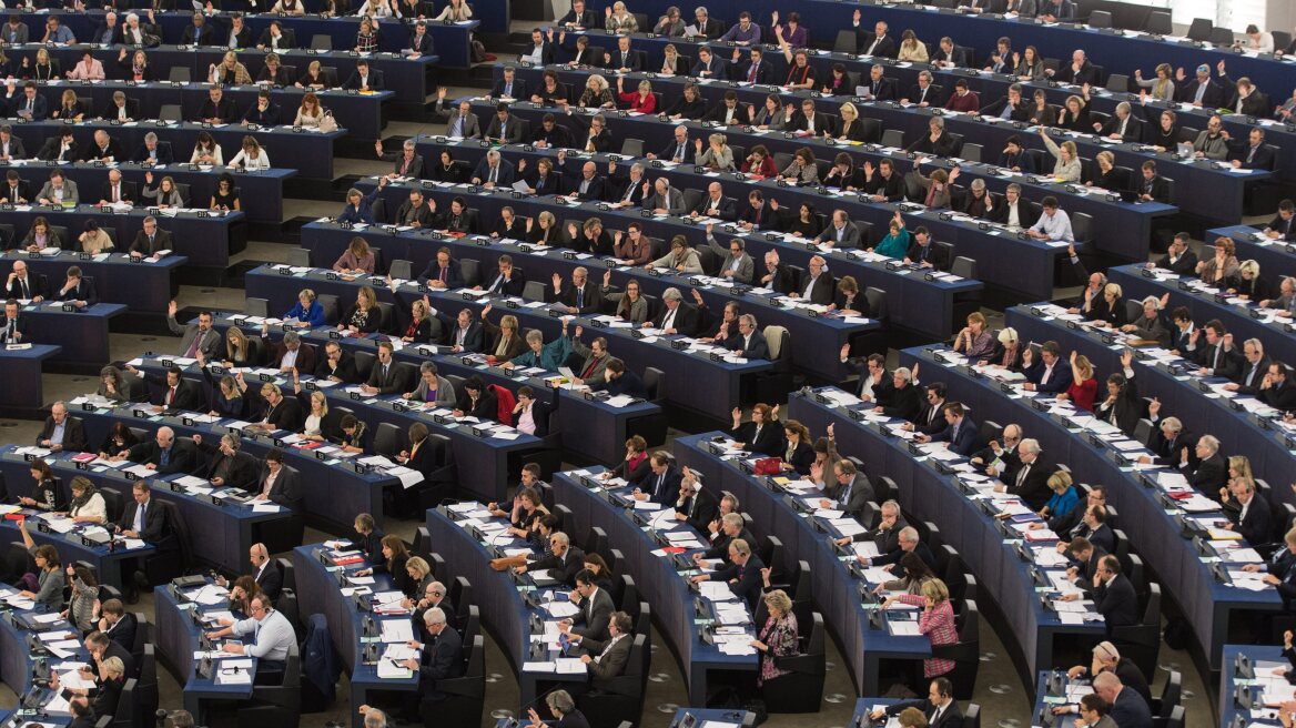 Ευρωκοινοβούλιο: Ποιοι τάχθηκαν υπέρ της ελάφρυνσης χρέους