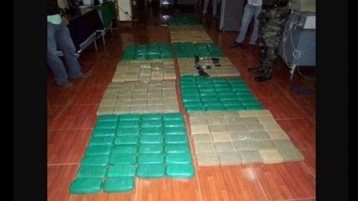 Περού: Αξιωματικός της αστυνομίας συνελήφθη με 109 κιλά κοκαΐνη