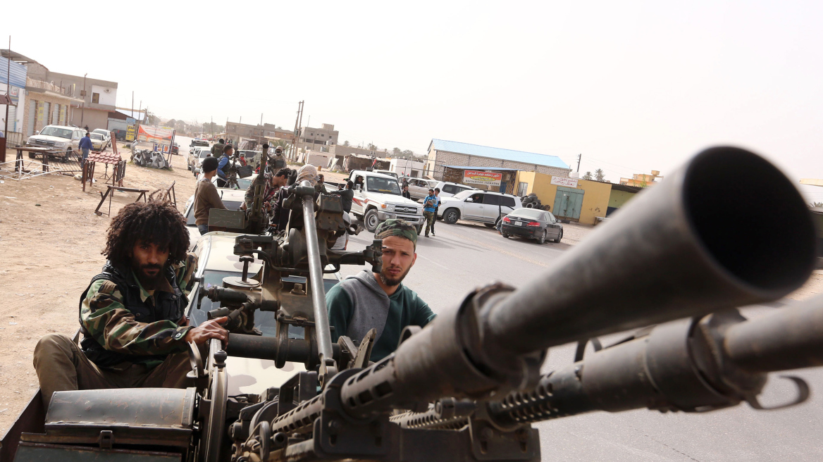 Λιβύη: Η κυβέρνηση ζήτησε όπλα για να πολεμήσει τους τζιχαντιστές