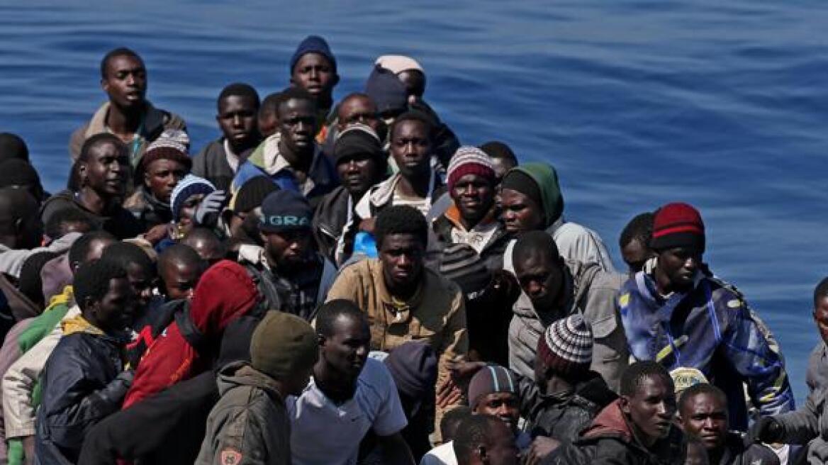 Τουλάχιστον επτά νεκροί σε ναυάγιο ανοιχτά της Λιβύης