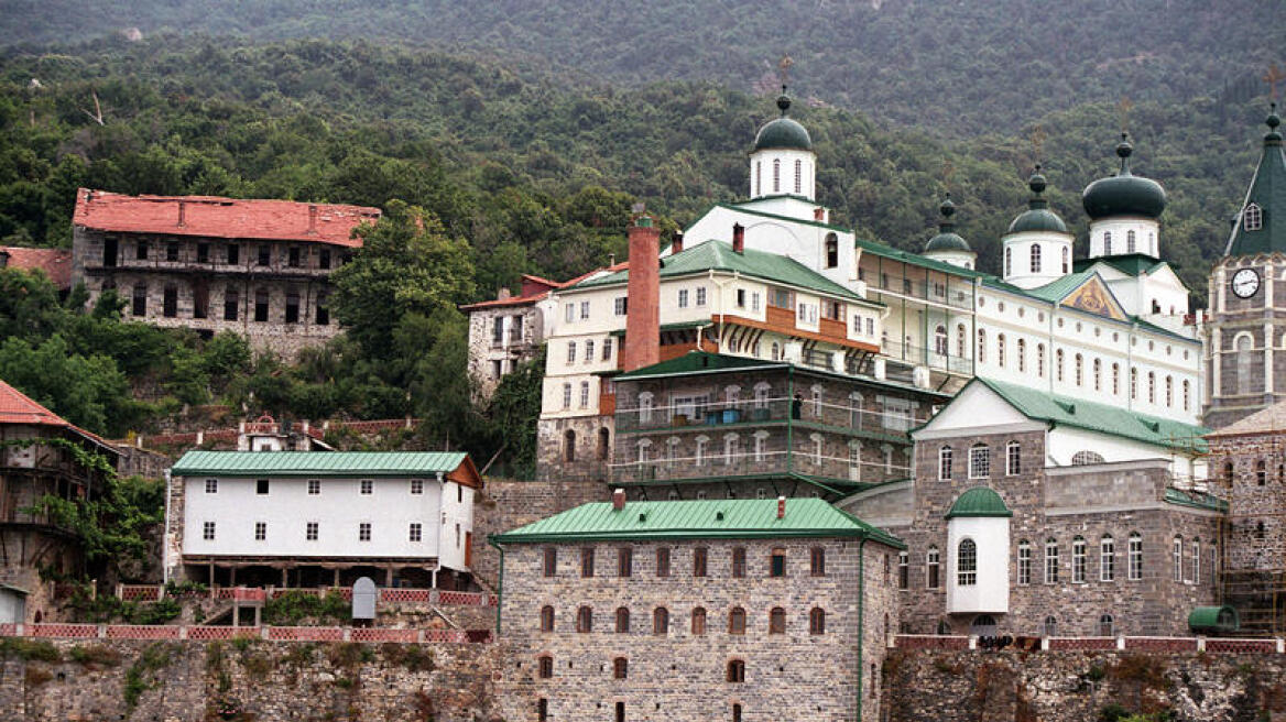 Δείτε το μοναστήρι του Αγίου 'Ορους που θα επισκεφθεί ο Πούτιν 