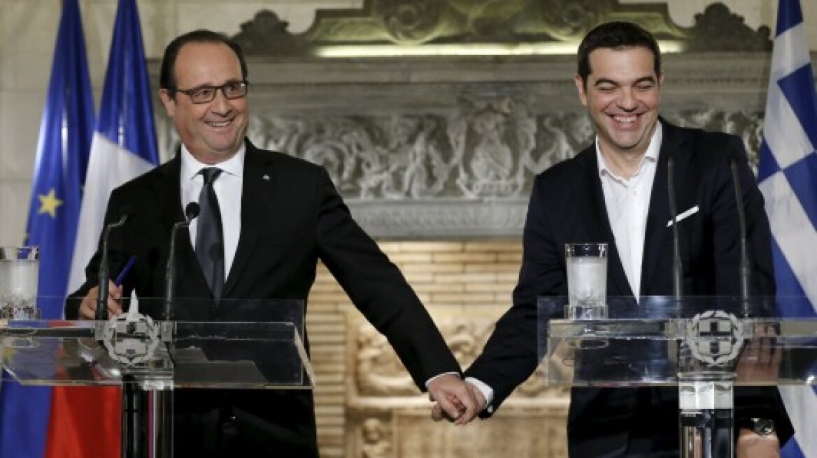 Συριζο-φρένεια: Τώρα στηρίζουν το γαλλικό λαό ενάντια στον «φίλο Ολάντ»!