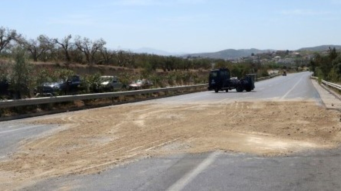 Ηράκλειο: Τροχαίο με εγκλωβισμένο οδηγό στον κόμβο-καρμανιόλα του Σκαλανίου