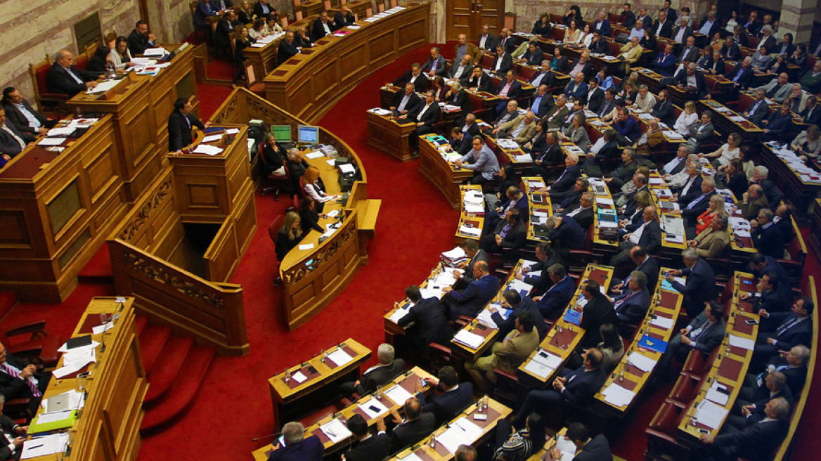 «Πόλεμος» εντός και εκτός Βουλής για τις offshore υπουργών που επιτρέπει ο ΣΥΡΙΖΑ