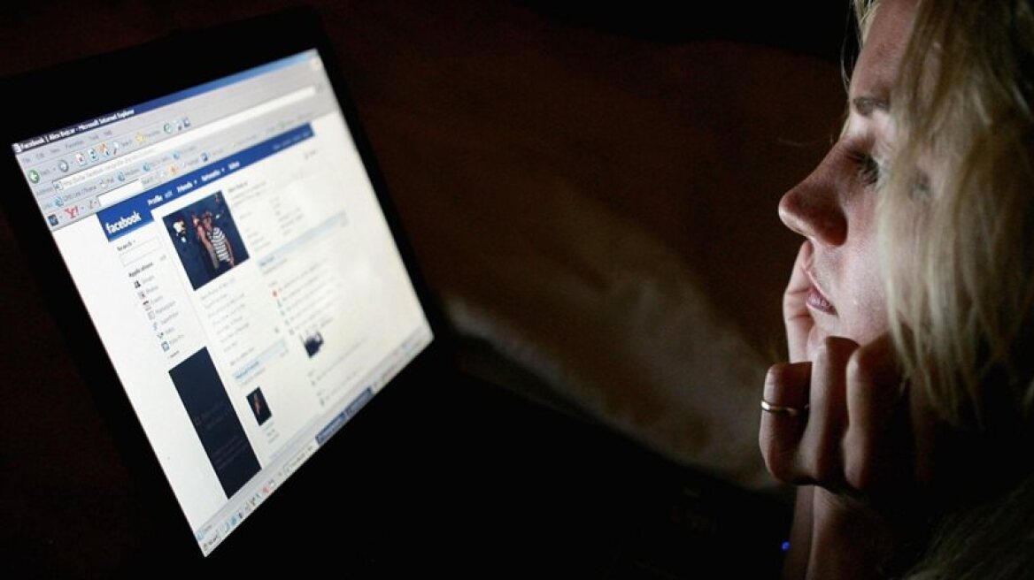 Facebook listens to users’ phone conversations, claims US media professor