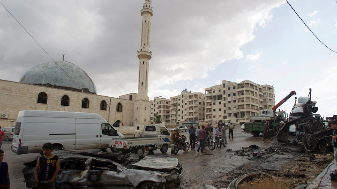 Βίντεο: Τουλάχιστον πέντε νεκροί από έκρηξη σε τζαμί στη Συρία