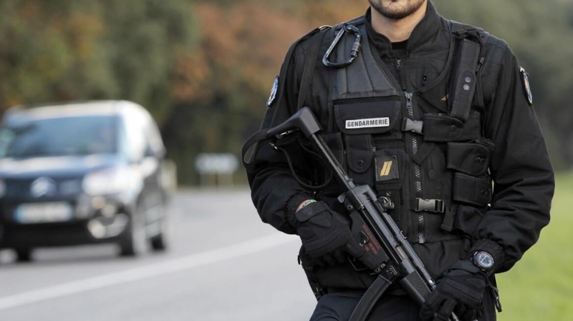 Γαλλία: Άγνωστος πυροβόλησε εναντίον τουριστικού λεωφορείου - Έξι τραυματίες