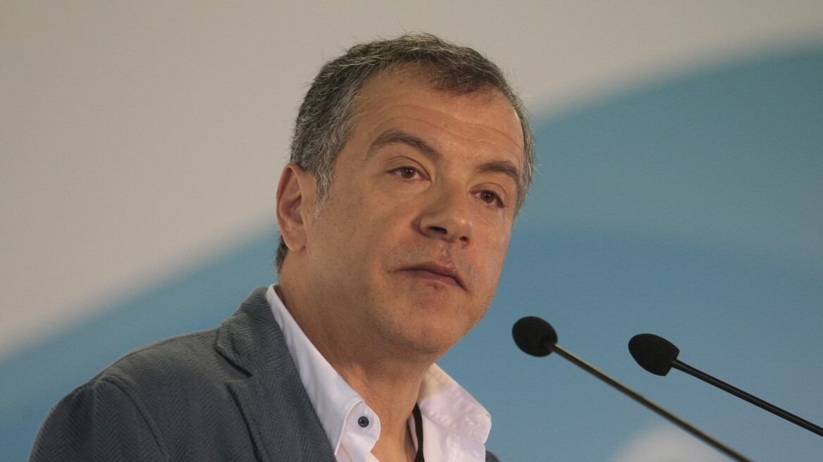 Θεοδωράκης: Τον Φεβρουάριο του 2015 ο Τσίπρας μου έδινε δύο υπουργεία να μπω στην κυβέρνηση