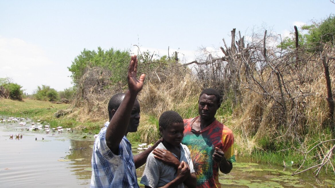 Ζιμπάμπουε: Έξι παιδιά πέθαναν κατά τη βάπτισή τους σε ποταμό
