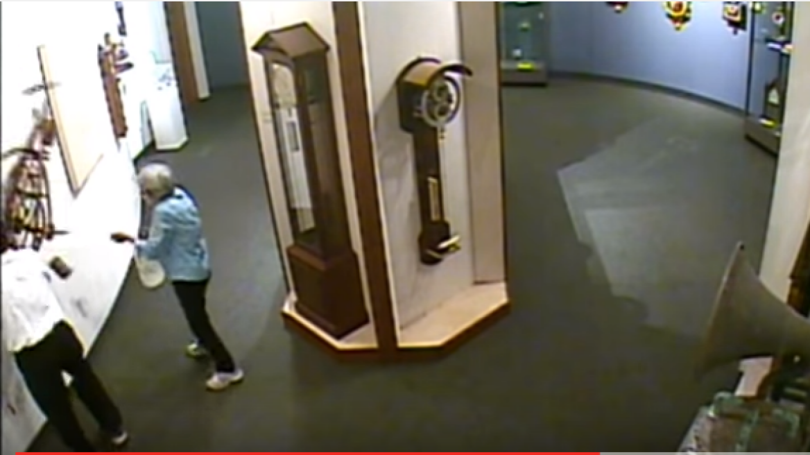 Watch visitor destroy rare clock in museum (video)