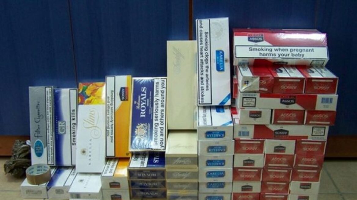 Κόρινθος: Συνελήφθη 25χρονος για κατοχή λαθραίων τσιγάρων 
