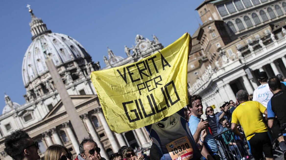 Ιταλία: Η κυβέρνηση επιτίθεται στο Κέιμπριτζ για τον φόνο του Ρετζένι