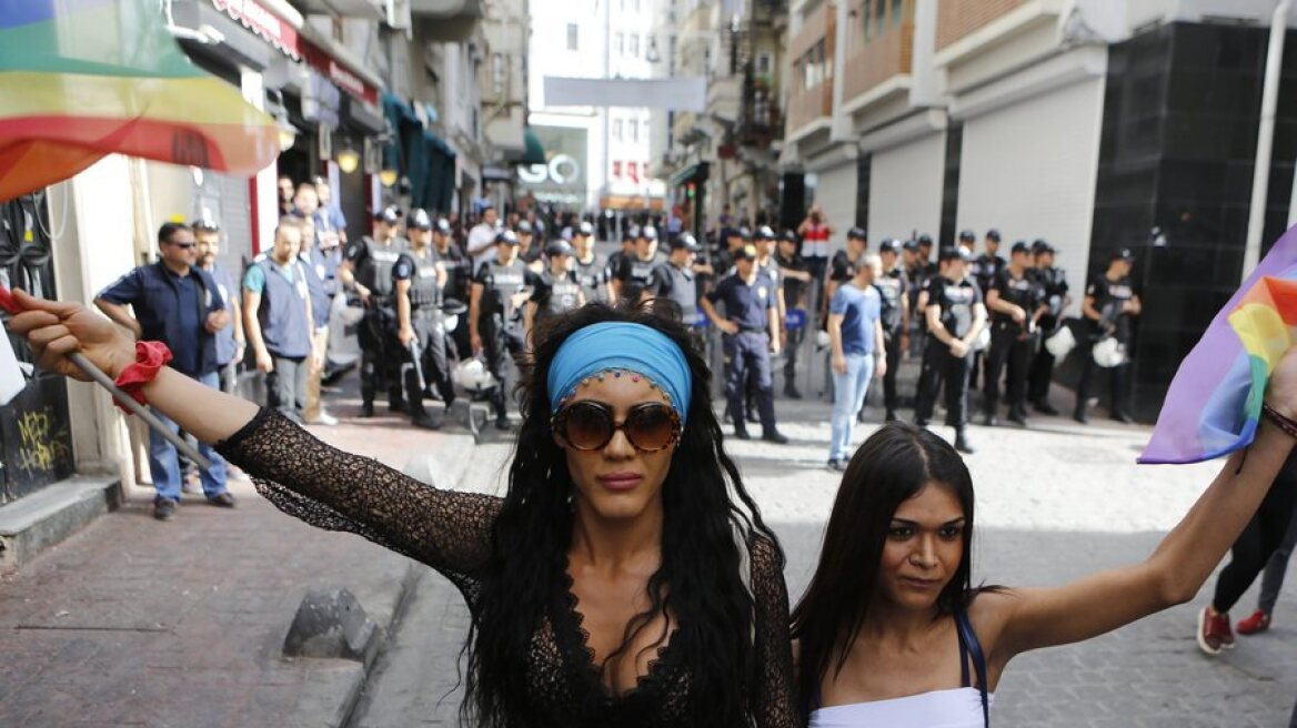 Τουρκία: Η αστυνομία διέλυσε το «gay pride» στην Κωνσταντινούπολη