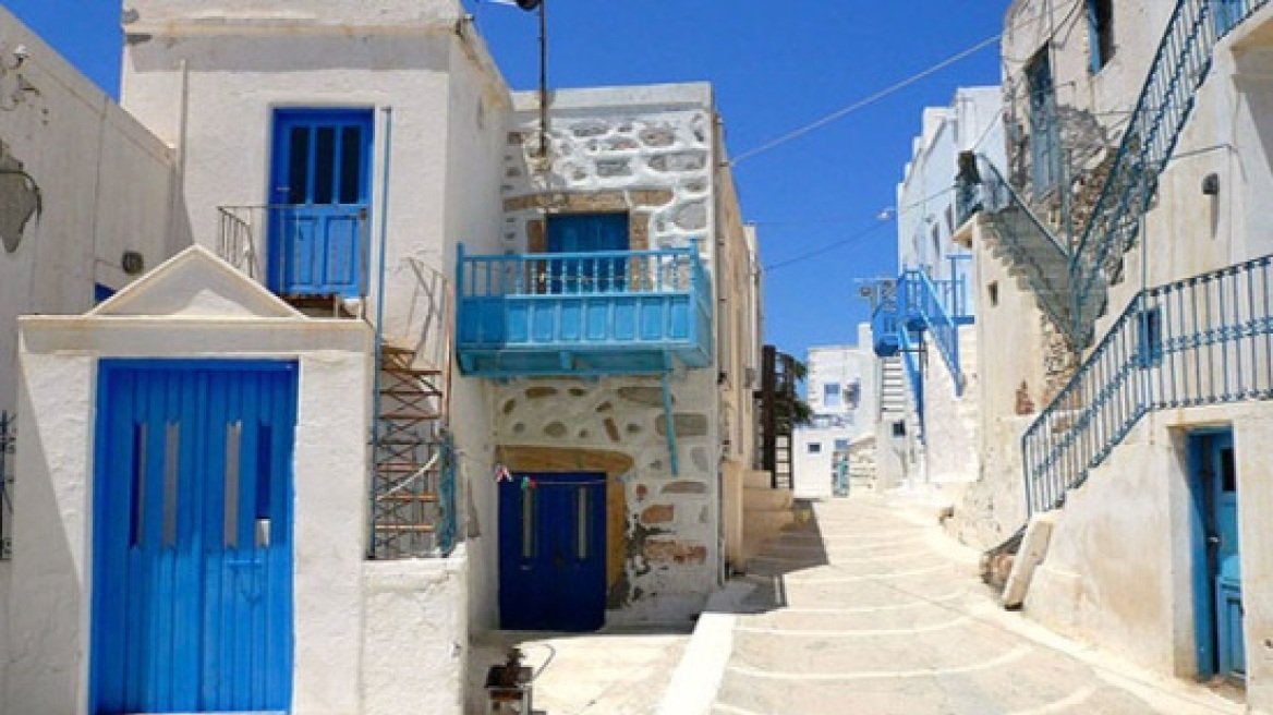 Ελληνικά τα 15 από τα 20 νησιά με τα καλύτερα ξενοδοχεία για τους Βρετανούς 