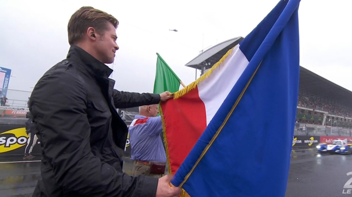 Γιατί ο Brad Pitt κρατάει τη Γαλλική σημαία; (video)