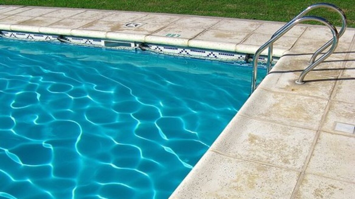 Νεκρός ένας άνδρας σε πισίνα στο Αγρίνιο 