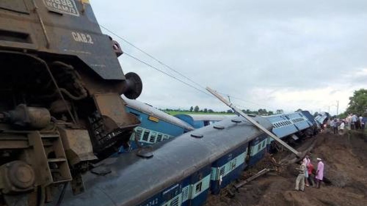 Nότια Αφρική: Σιδηροδρομικό ατύχημα με 128 τραυματίες