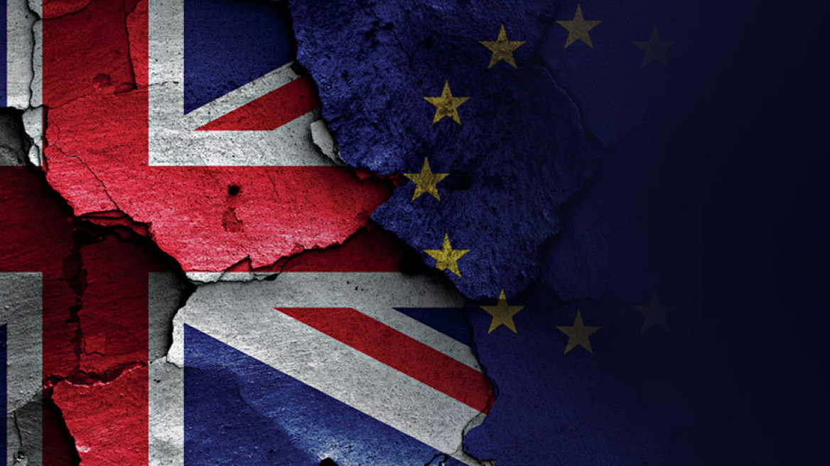 Παγκόσμιος «σεισμός»: Η Βρετανία έβγαλε Brexit με 51,9%