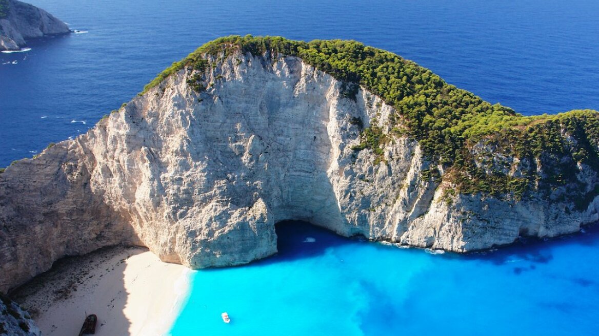 Business Insider: Brits vote Zakynthos 2nd best in world for beach holidays (photos)
