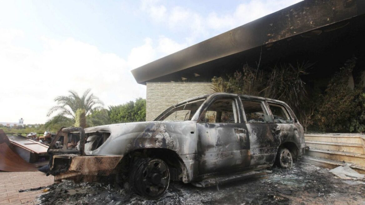 Λιβύη: Παγιδευμένο αυτοκίνητο εξερράγη μπροστά από νοσοκομείο - Τέσσερις νεκροί