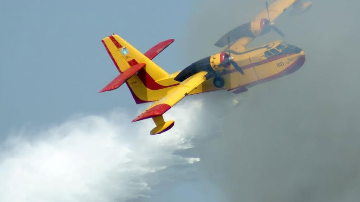 Κατέπεσε πυροσβεστικό αεροσκάφος Καναντέρ στη Βοιωτία