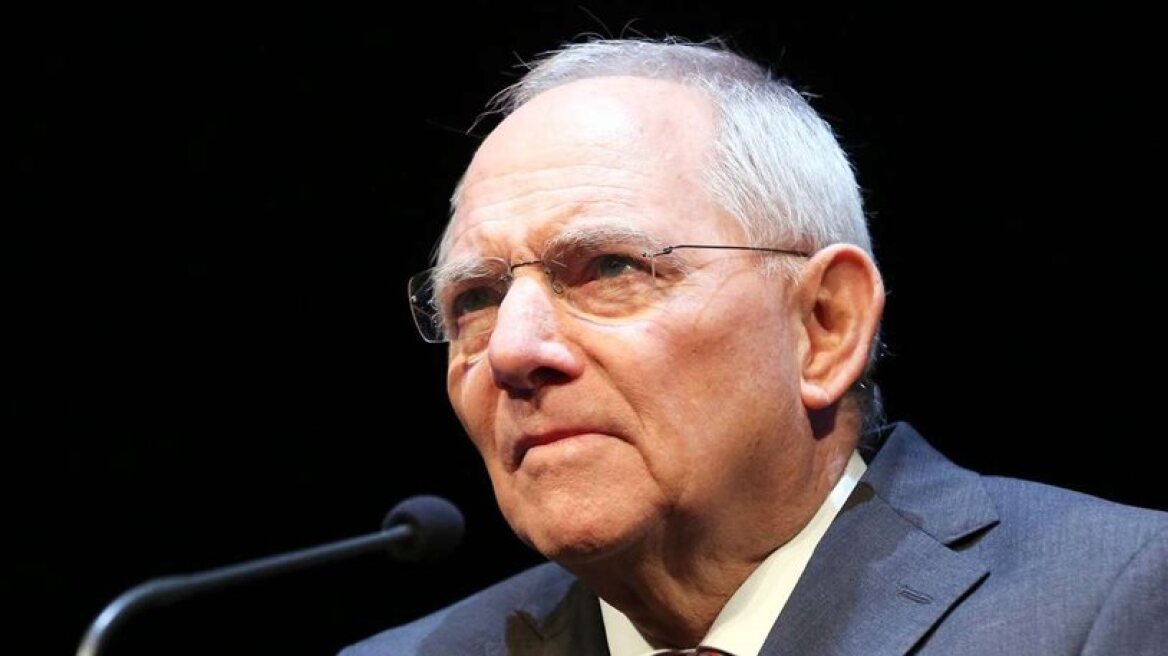 Schauble: Britain does not have limitless time to withdraw from EU