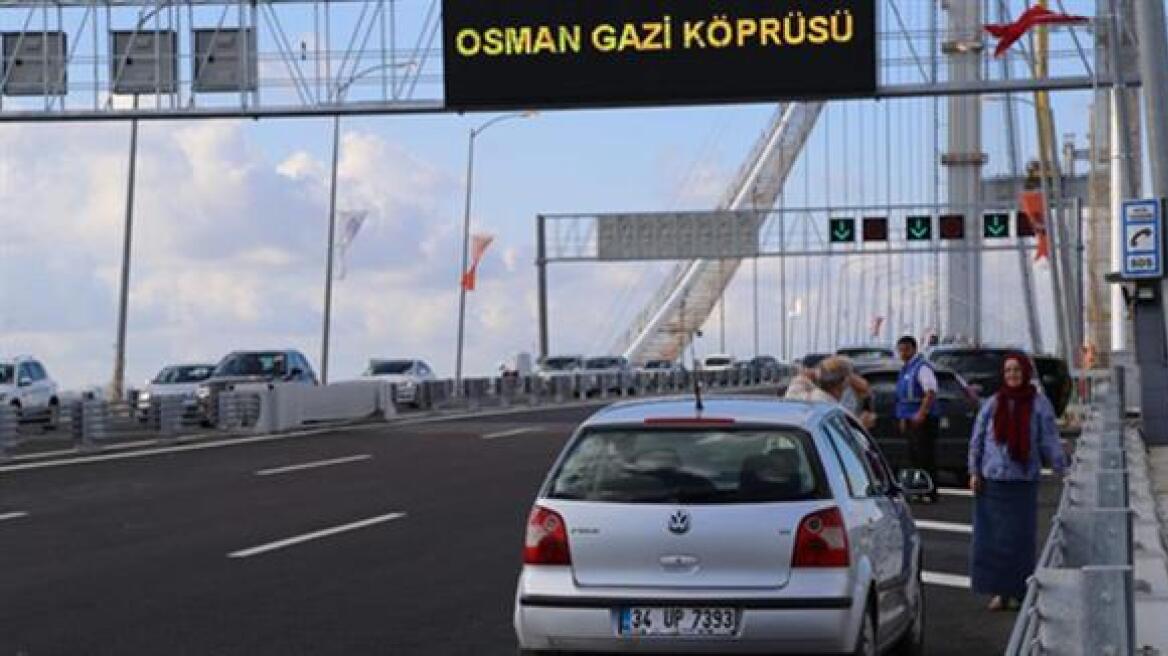 Τουρκία: Μποτιλιάρισμα λόγω... selfie στην γέφυρα των 1,3 δισ. δολαρίων