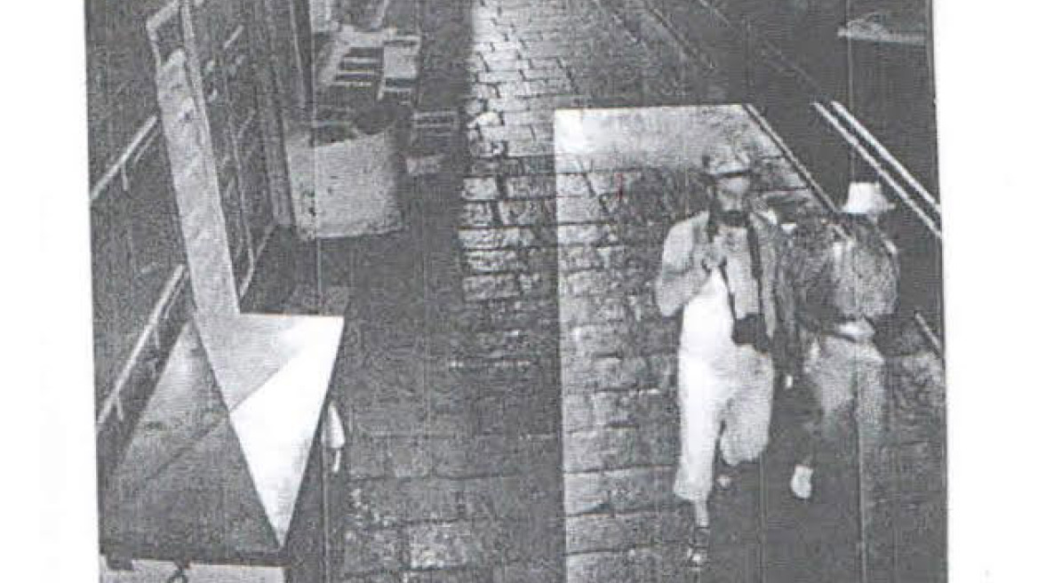 Φωτογραφίες-ντοκουμέντο: Οι δολοφόνοι του εστιάτορα της Ύδρας βολτάρουν πριν το έγκλημα