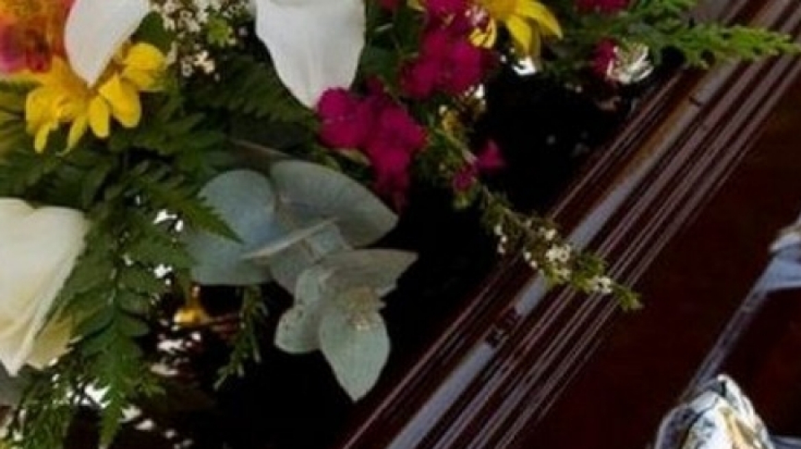 Ηλεία: Απίστευτο περιστατικό σε κηδεία - To φέρετρο είχε λάθος... νεκρό 