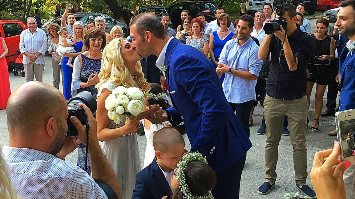 Ο λαμπερός γάμος του δις αργυρού Ολυμπιονίκη Αλέξανδρου Νικολαΐδη με τη δημοσιογράφο Δώρας Τσαμπάζη
