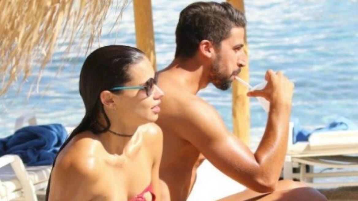 Adriana Lima and Sami Khedira in Mykonos! What’s going on here? (photos+video)