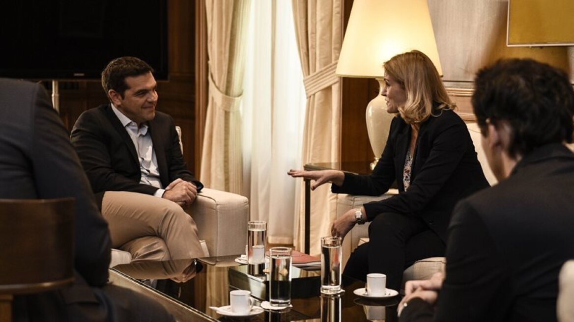 PM Tsipras meets with charming ex-Danish PM Thorning-Schmidt (photos)