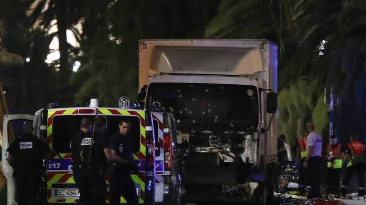 Τέσσερις άνδρες συνελήφθησαν σχετικά με την επίθεση στη Νίκαια	